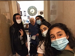 תלמידי החינוך העל יסודי ממשיכים בעשייה חברתית למען תושבי העיר