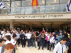 70 למדינה בשיר ומנגינה