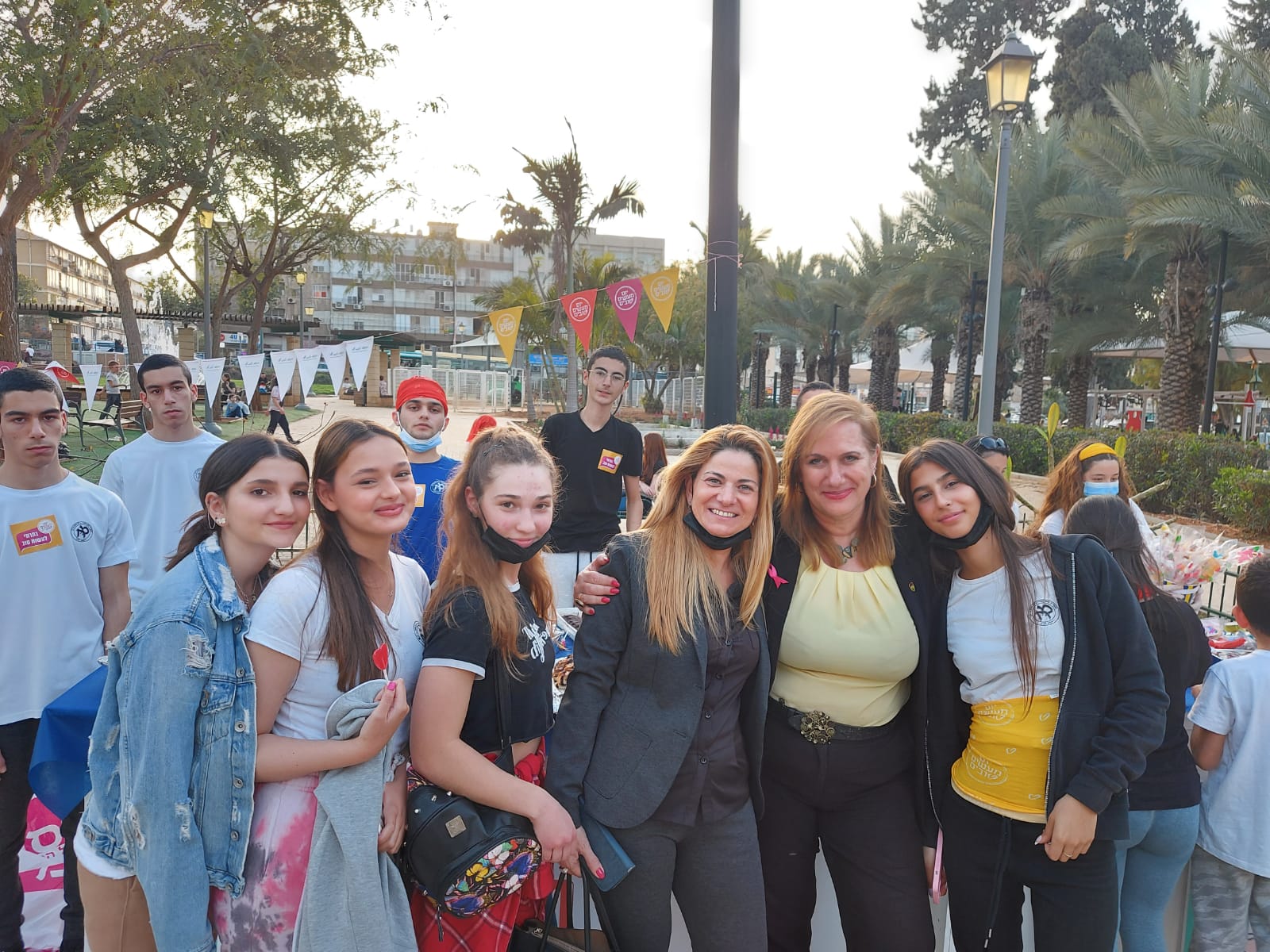 מקיף ח`