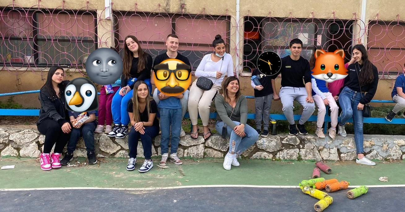 מקיף י"ב