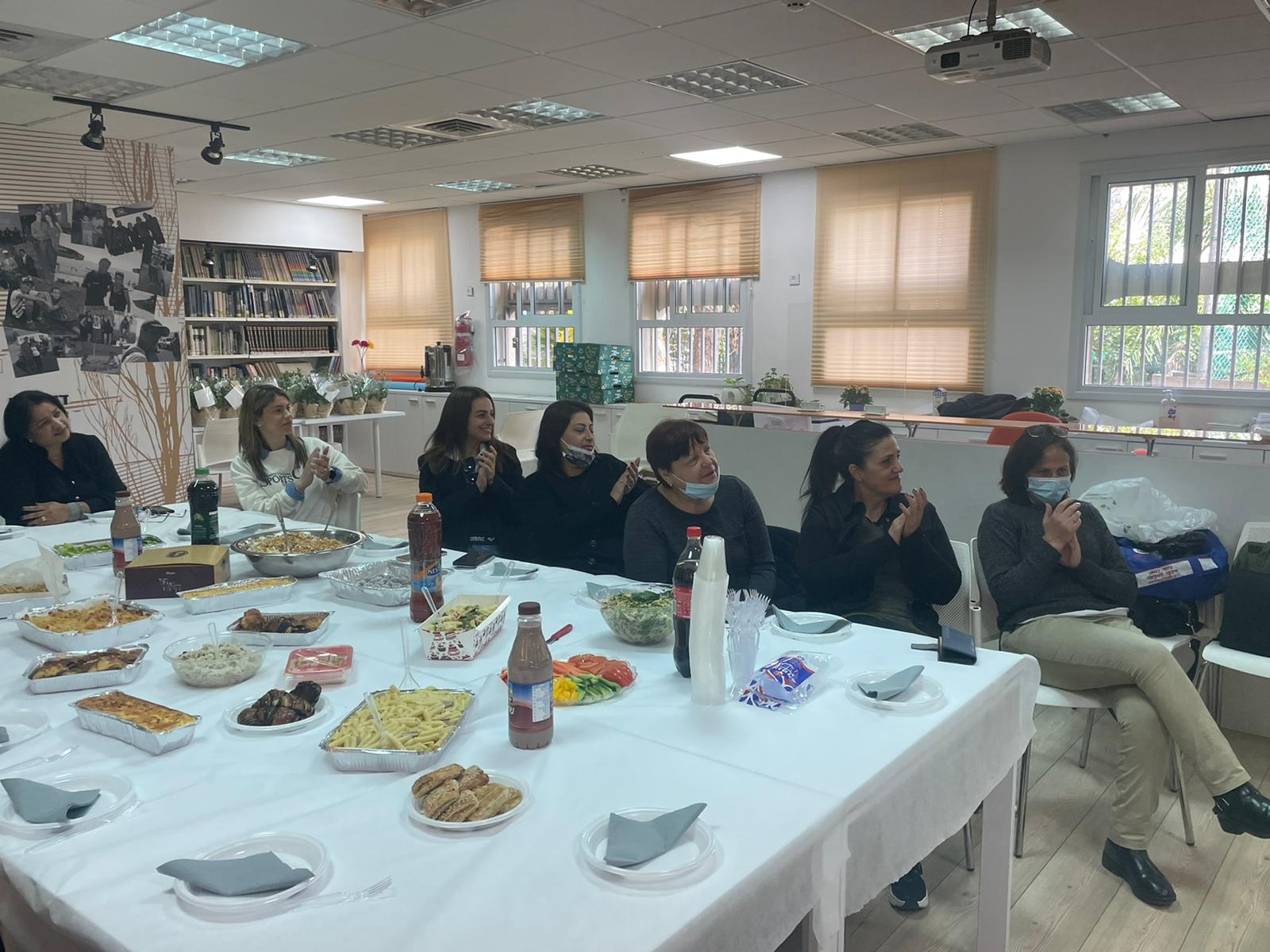 מקיף ט`