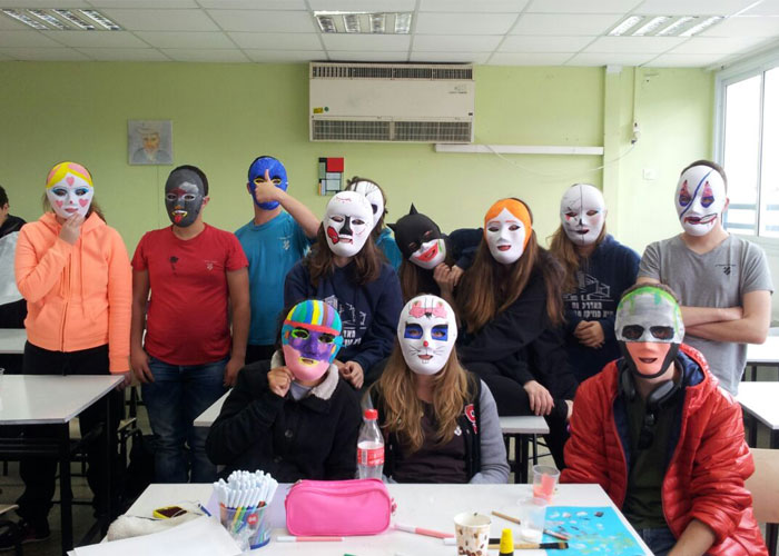 יום המעשים הטובים בקריית החינוך השש שנתית "העמית" מקיף ג`