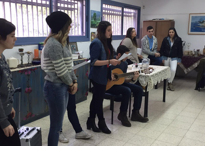 יום המעשים הטובים בקריית החינוך ע"ש יגאל אלון מקיף ו`