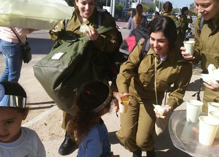 יום המעשים הטובים בגן "הפרח בגני"