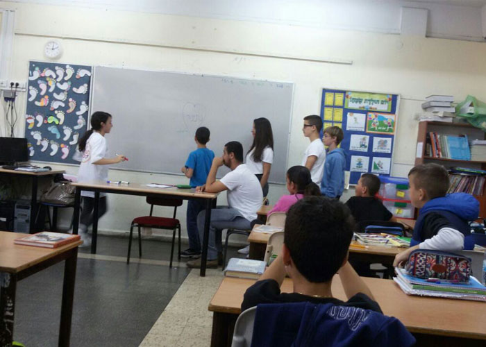 יום המעשים הטובים במקיף י"ב "המעיין"