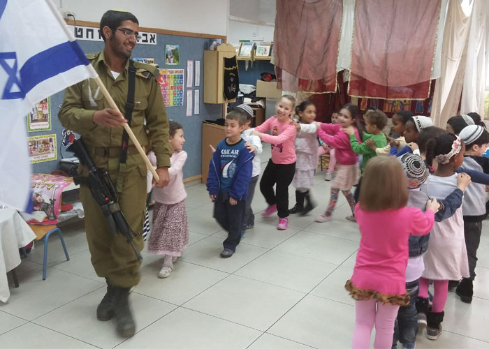 יום המעשים הטובים בגן "מולדת"